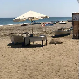 https://modern-2-bedroom-apartment-close-to-beach.1costadelsol.com