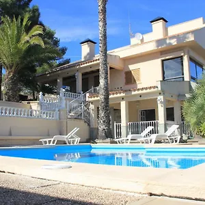https://villa-teresita-high-views-with-private-pool.in-canary-islands.com